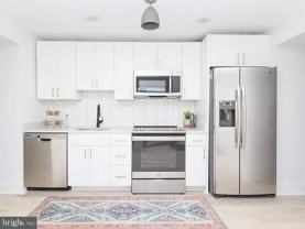 1719 Eastern Ave #2A - Photo 1 of 1