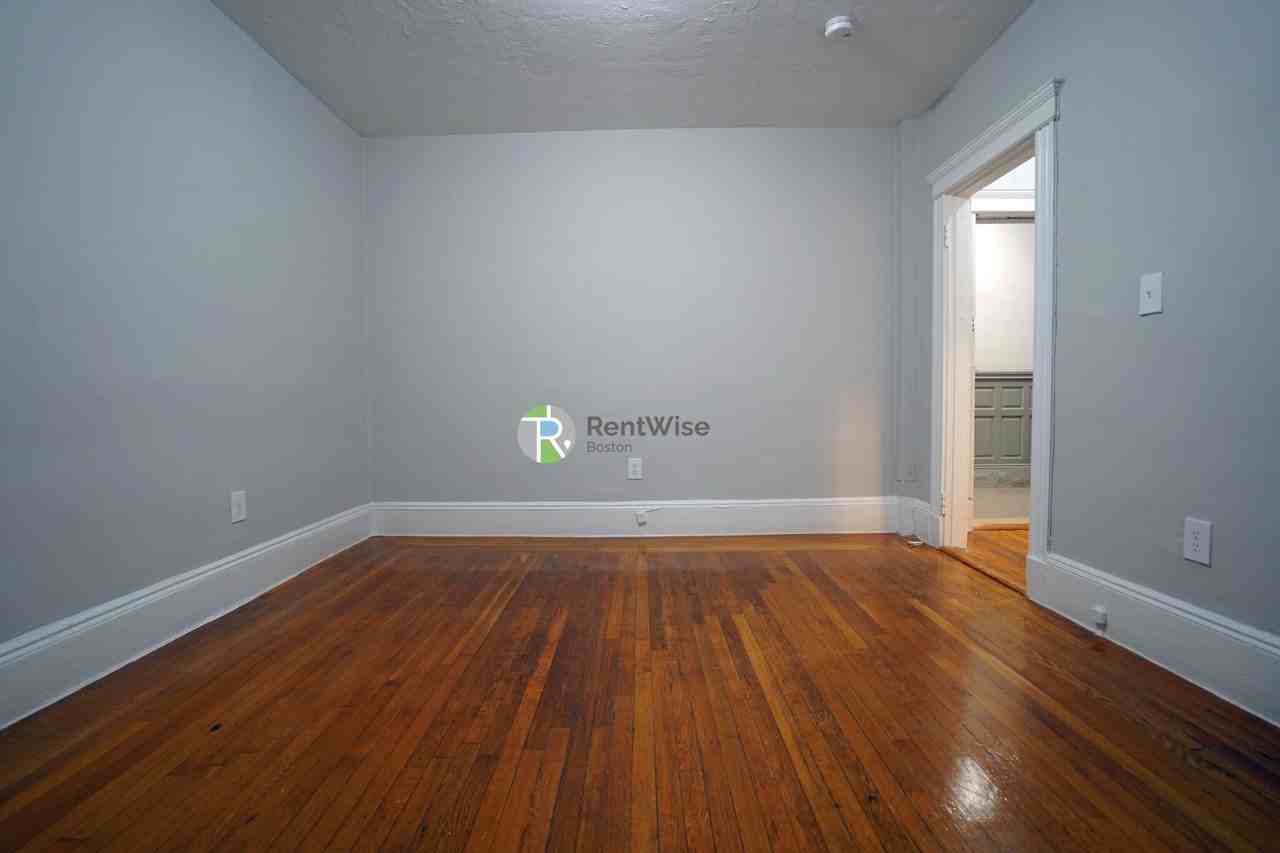 11 Royce Road #4 - Photo 3 of 15