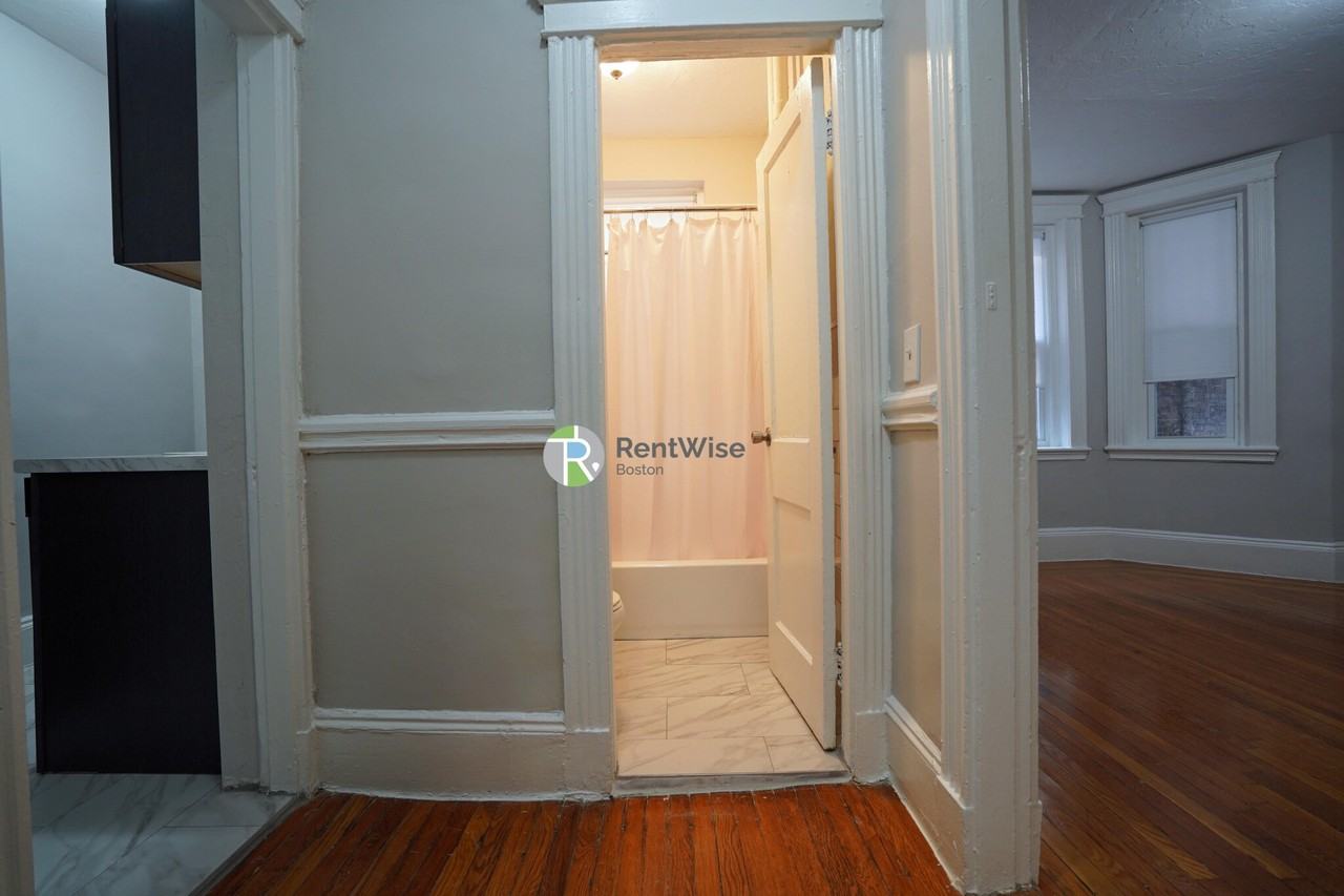 11 Royce Road #4 - Photo 4 of 15