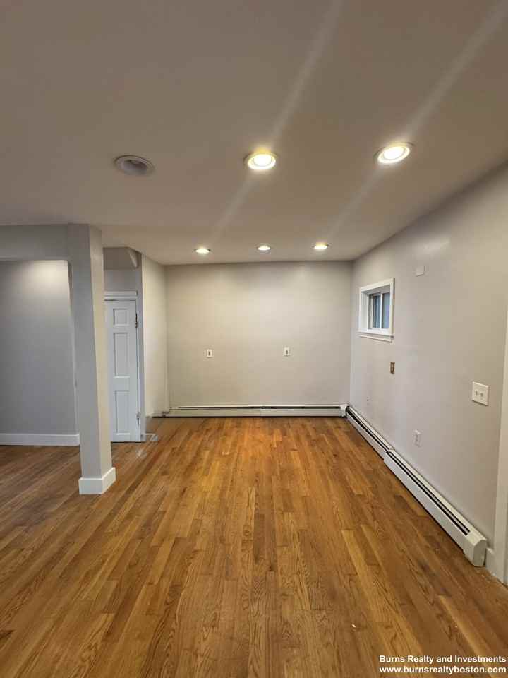 178 Bowen Street #1 - Photo 5 of 10