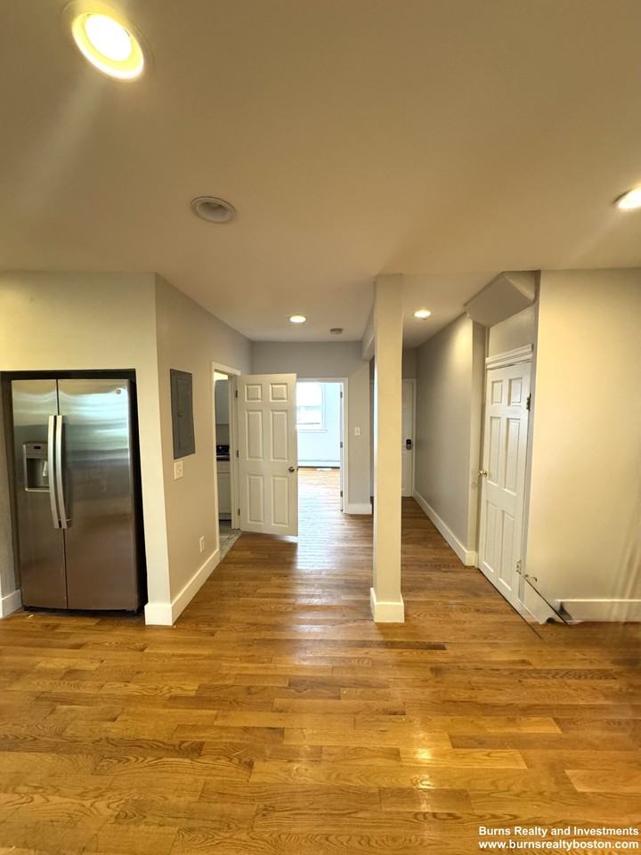 178 Bowen Street #1 - Photo 6 of 10