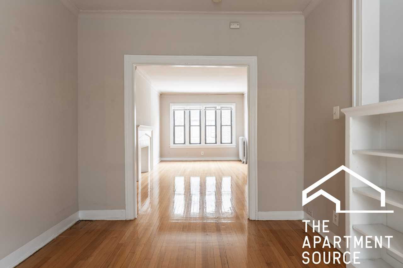 1373 W Estes Ave #1B - Photo 6 of 16