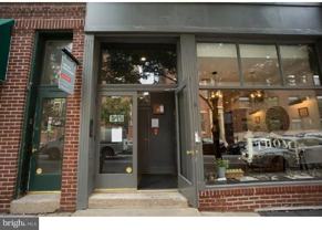 924 Pine St #2R - Photo 1 of 1