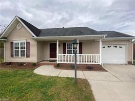 615 Three Oaks Dr - Photo 1 of 1