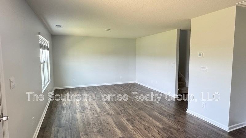 164 Crescent Cir - Photo 3 of 22