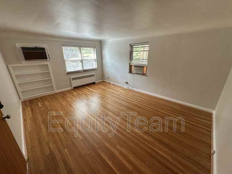 6086 Dryden Ave #2 - Photo 3 of 16