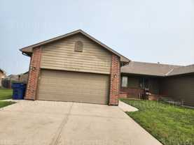 5286 N Lycee St - Photo 1 of 1