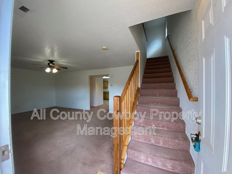 929 Palmer Dr - Photo 5 of 16