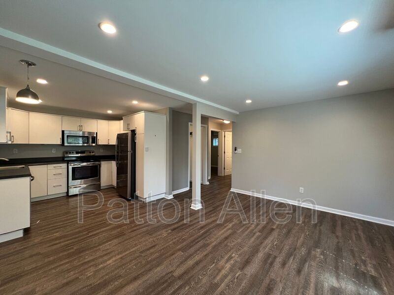 109 Barnard Ave - Photo 6 of 21