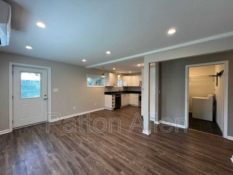 109 Barnard Ave - Photo 7 of 21