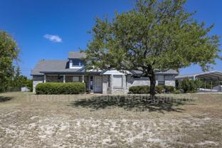 320 Armadillo Ln - Photo 1 of 1