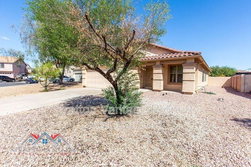 4821 North 92nd Lane - Photo 2 of 40