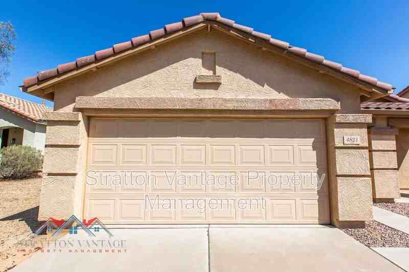 4821 North 92nd Lane - Photo 5 of 40