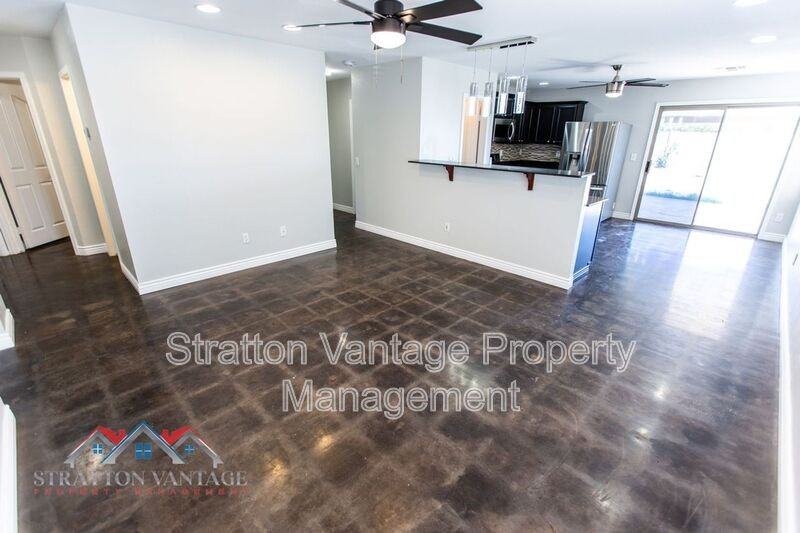 4821 North 92nd Lane - Photo 7 of 40