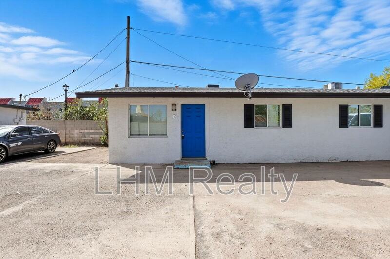 1713 N 31st Pl #6 - Photo 5 of 19