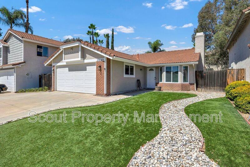 39149 Rising Hill Dr - Photo 2 of 19