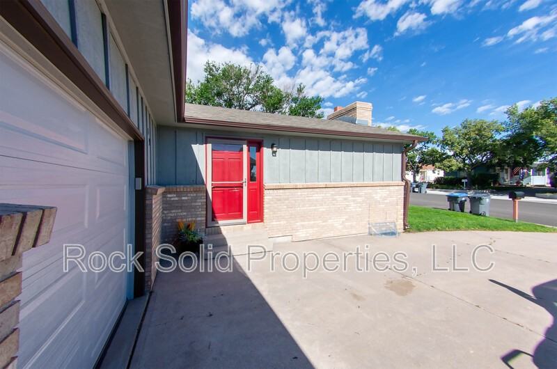 249 Miller Lane - Photo 3 of 31