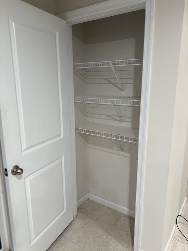 102 Castlebrook Dr - Photo 5 of 32