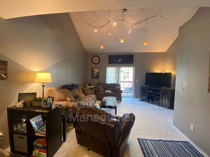 11270 Wood River Way #4 - Photo 3 of 20