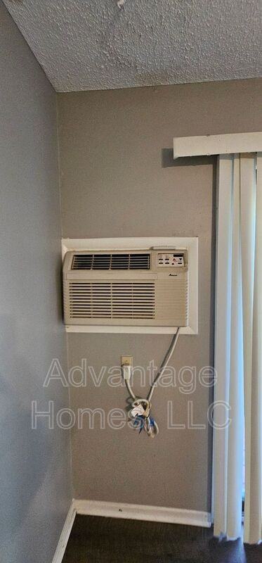 123 S Chester St - Photo 6 of 23