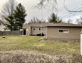 142 Hawthorne Ln - Photo 1 of 1