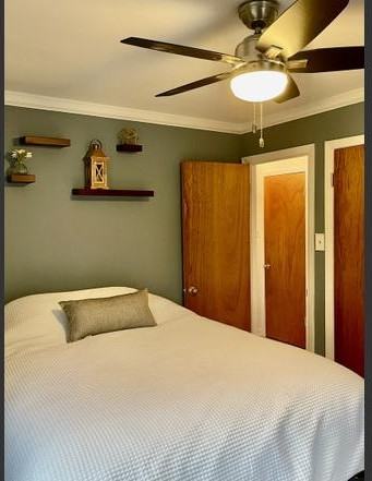 142 Hawthorne Ln - Photo 3 of 8
