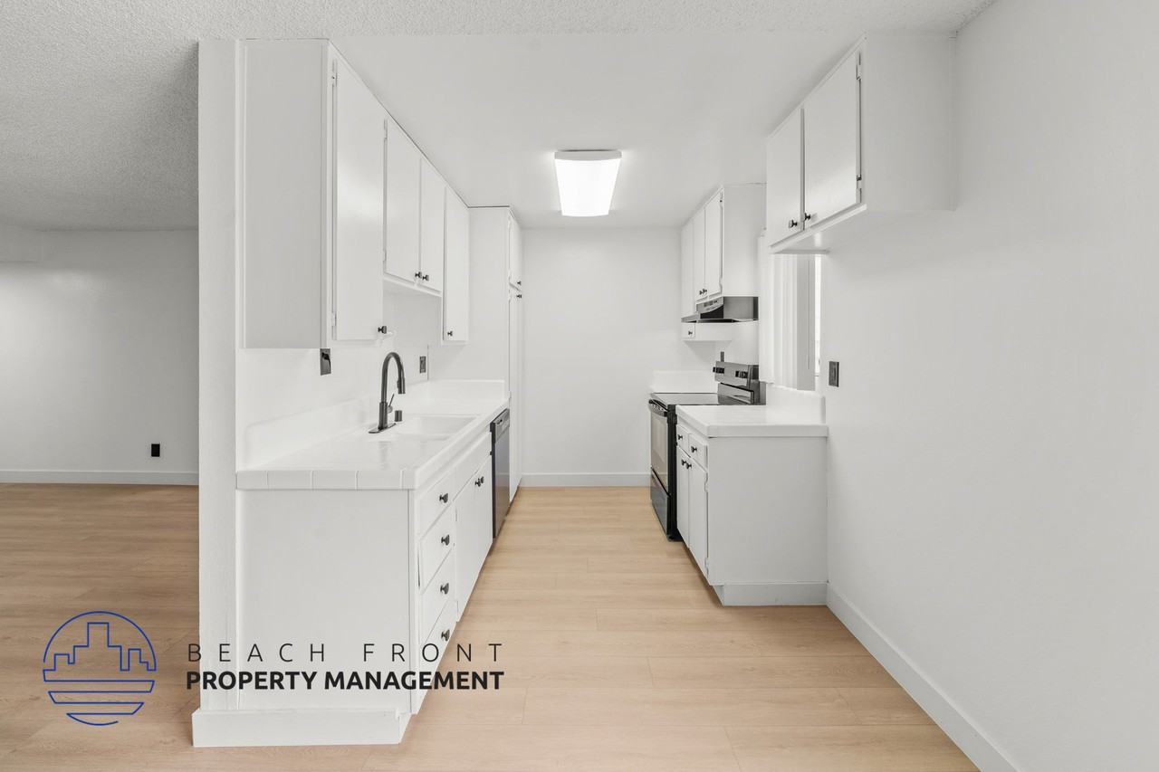 925 N. Inglewood Ave. - Photo 2 of 27