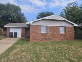 405 Nw 81st St - Photo 1 of 1