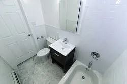 445 W 19Th St - Photo 2 of 5