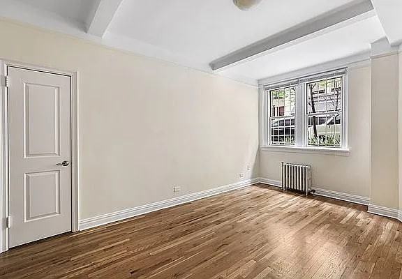 25 E 10Th St - Photo 2 of 8