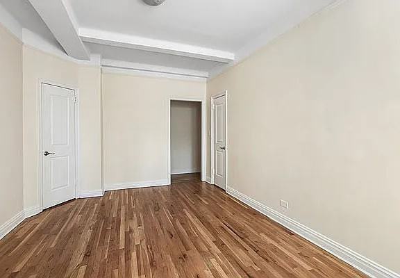 25 E 10Th St - Photo 3 of 8