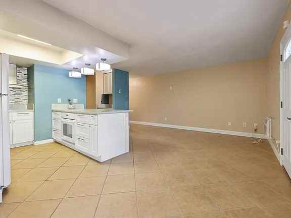 10636 Dabney Dr - Photo 5 of 8