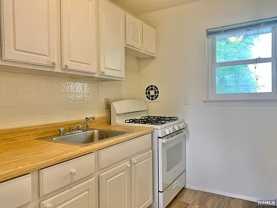 139 W Englewood Ave - Photo 1 of 1
