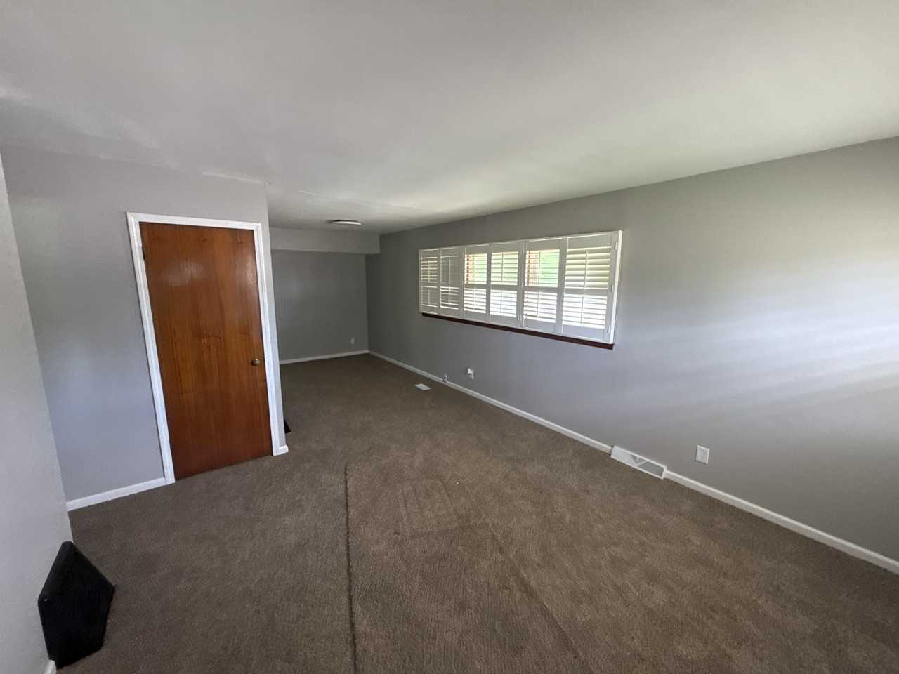 344 Shepley Dr - Photo 3 of 14