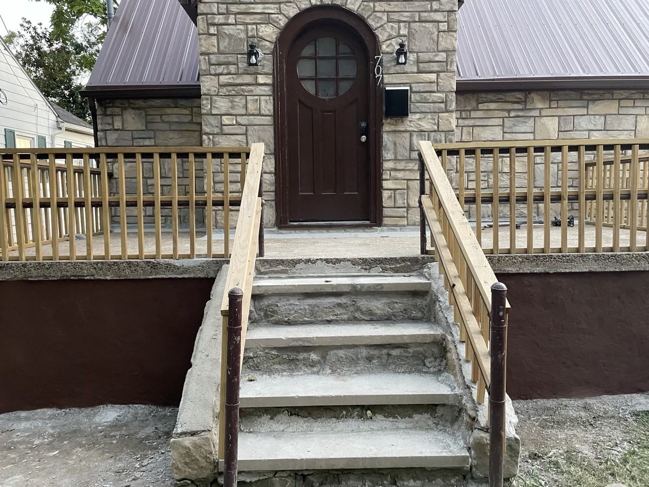 707 Clinton Ave