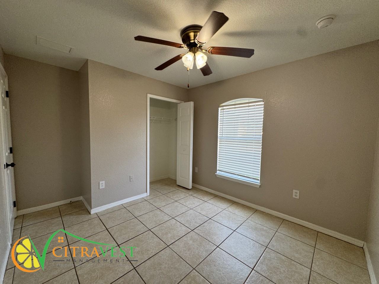 526 Basil Ct - Photo 4 of 10