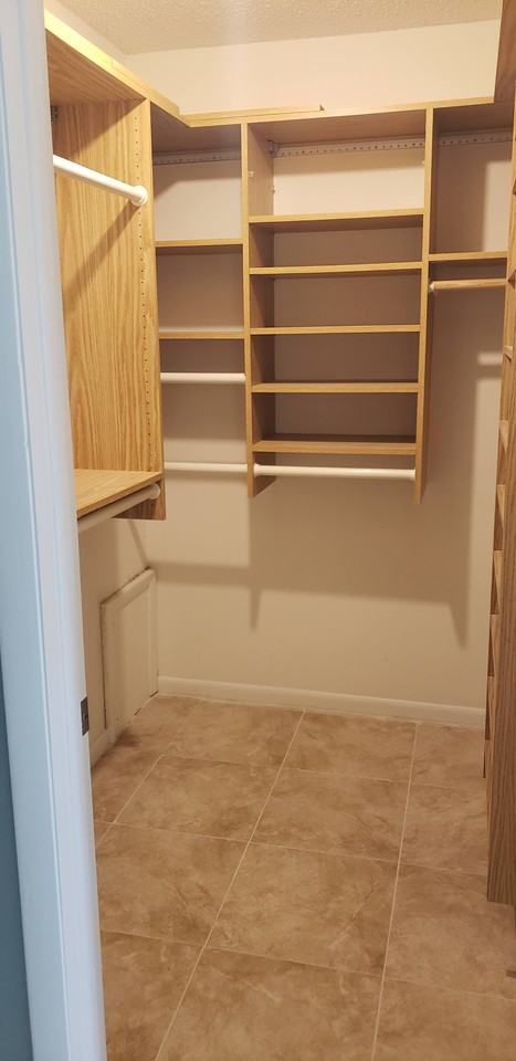 2177 Chantilly Ln #NA - Photo 2 of 17