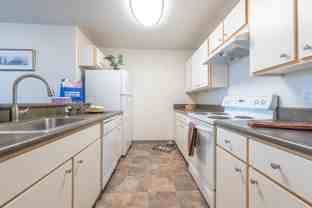 303 Ne 16th Ave #215 - Photo 1 of 1