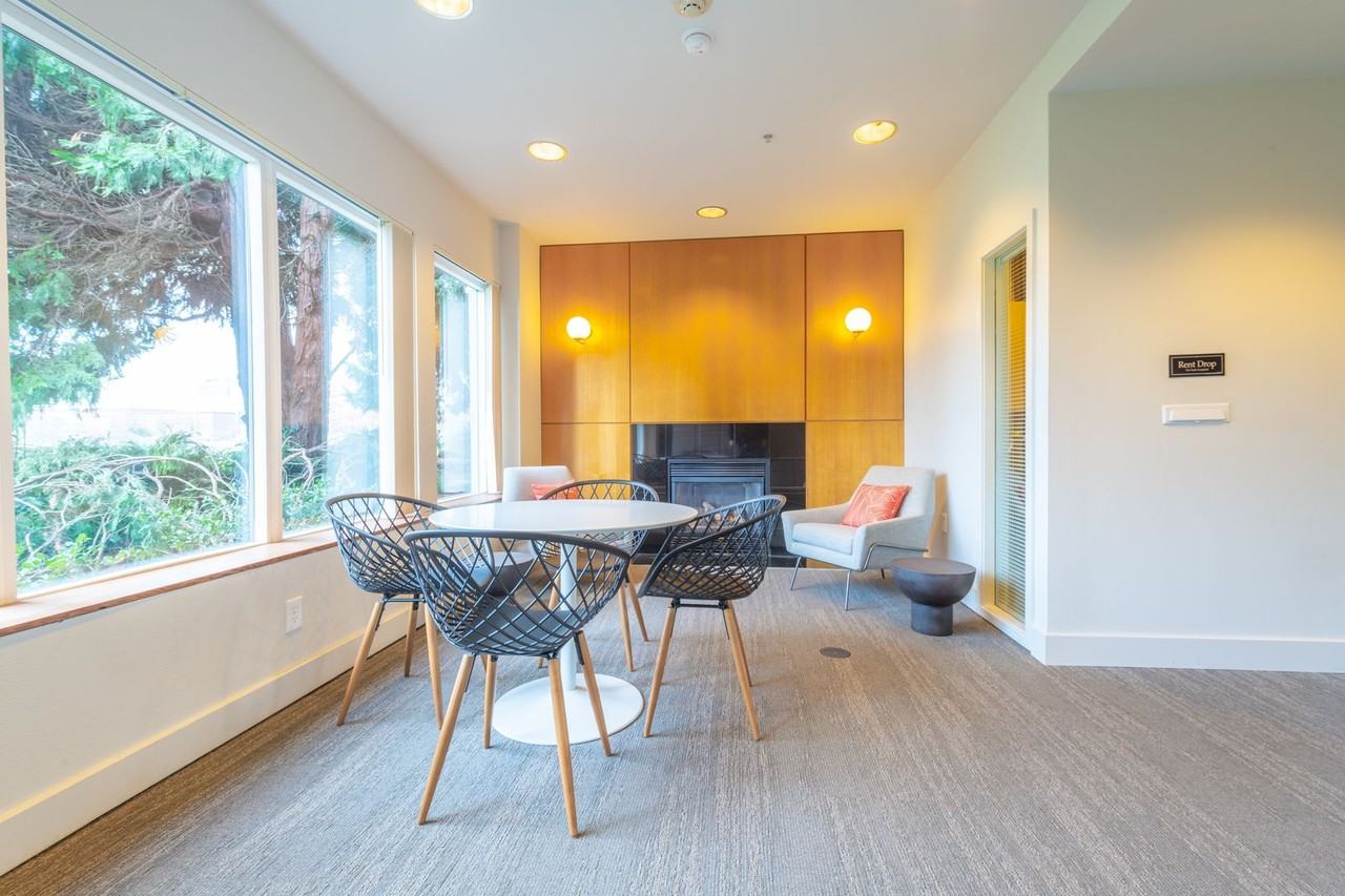 303 Ne 16th Ave #215 - Photo 6 of 13