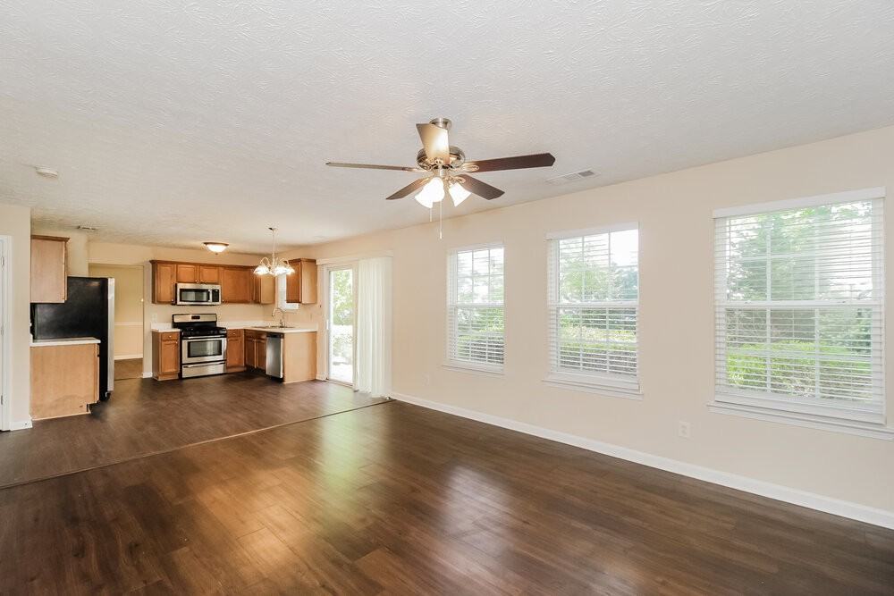 12 Red Maple Way - Photo 5 of 18