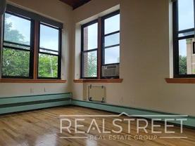 93 Underhill Ave #2E - Photo 1 of 1