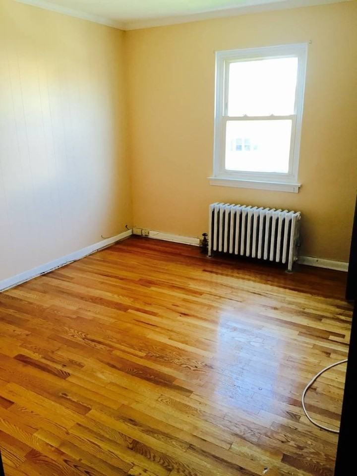 6951 181st St - Photo 5 of 14