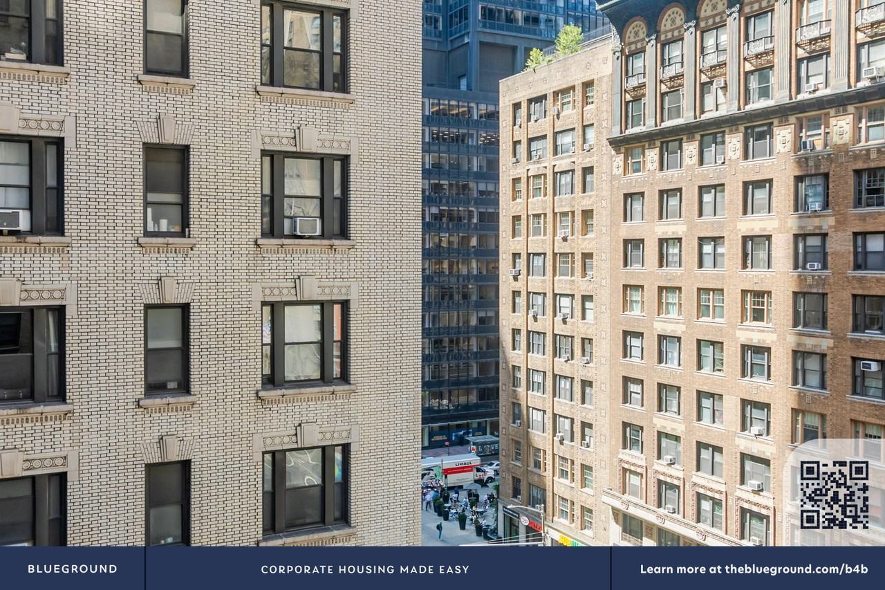 161 West 54th Street - Photo 6 of 29