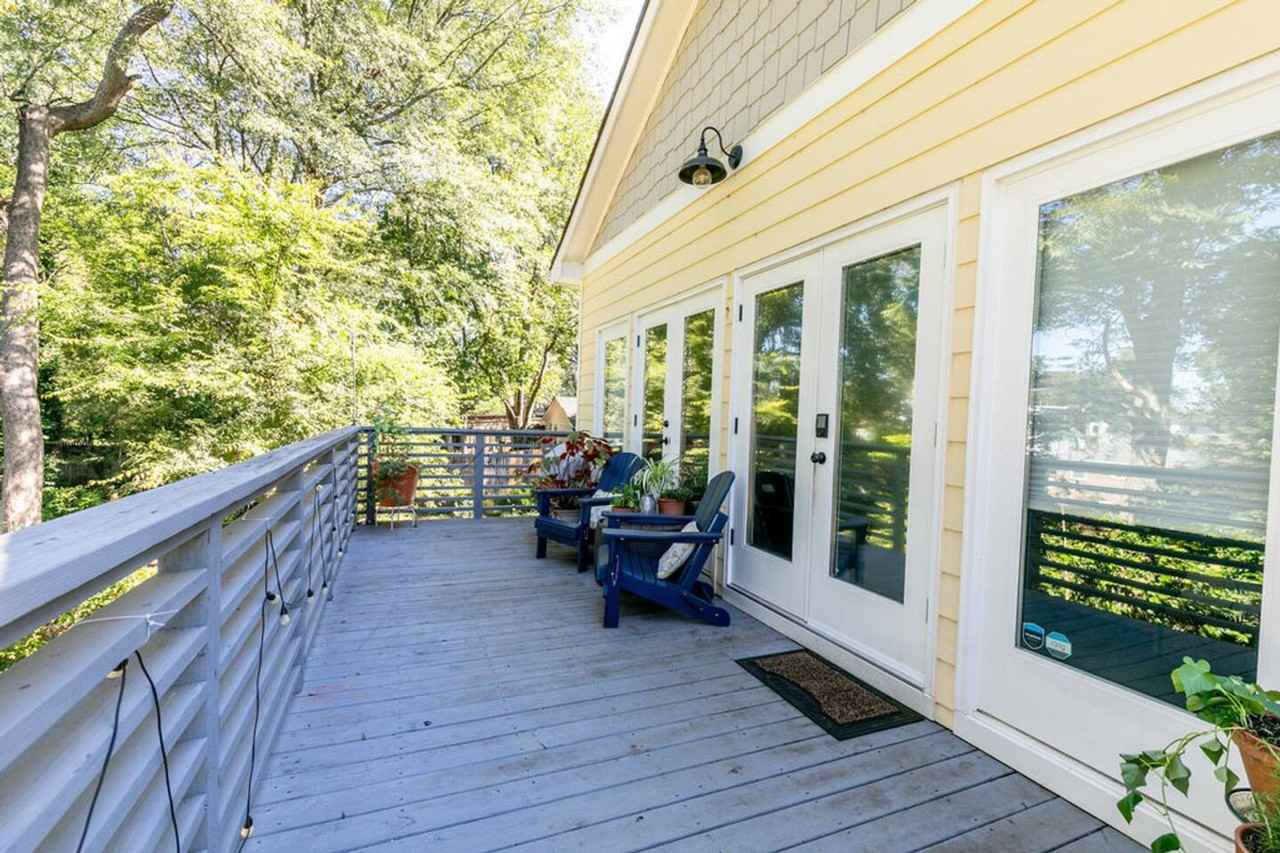 1084 Sanders Ave Se #1261333P - Photo 6 of 33