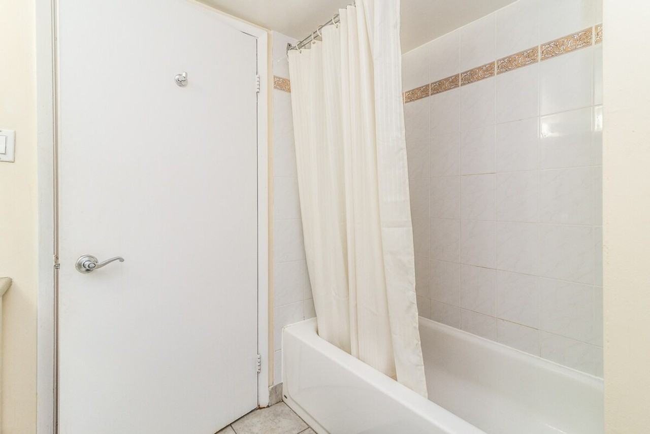 218 Rue Sainte-Catherine E #1287564P - Photo 7 of 11