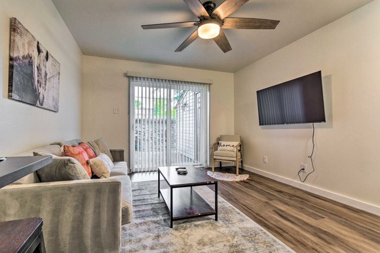 4021 W 8th St #1296534P - Photo 2 of 15