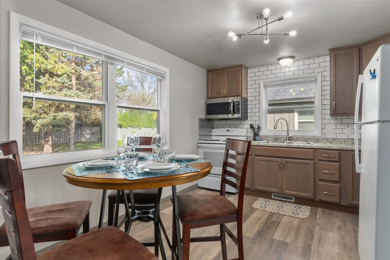 1800 E Northland Ave #1296543P - Photo 4 of 28