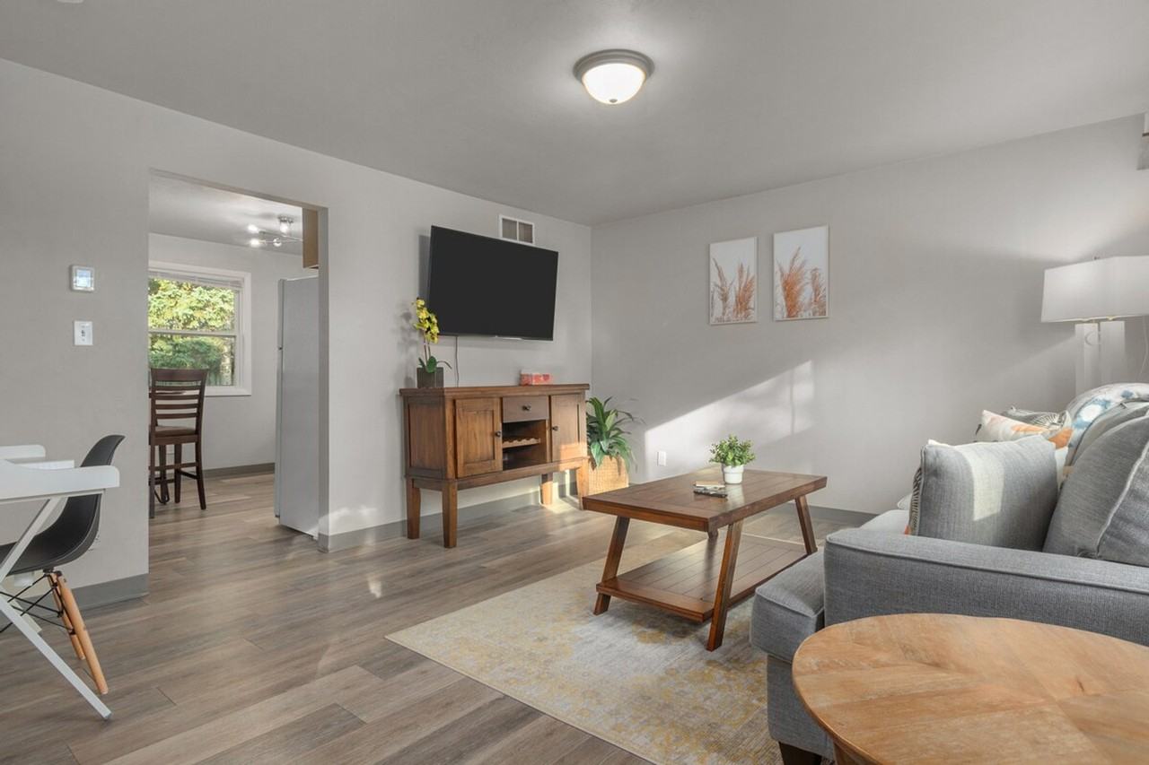 1800 E Northland Ave #1296543P - Photo 7 of 28