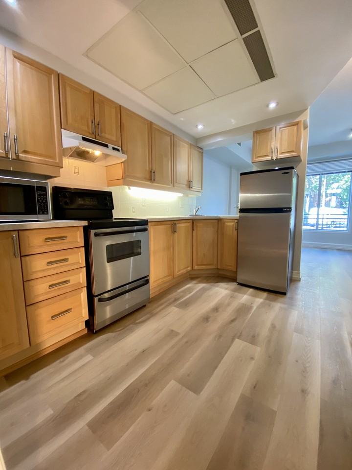 150 York Street - Photo 2 of 33