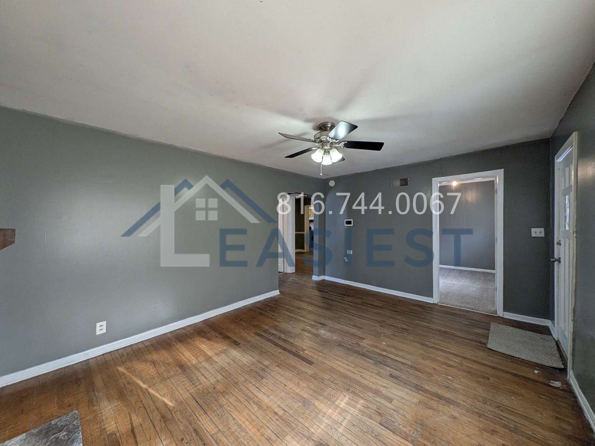 6808 East 66th Street - Photo 3 of 11